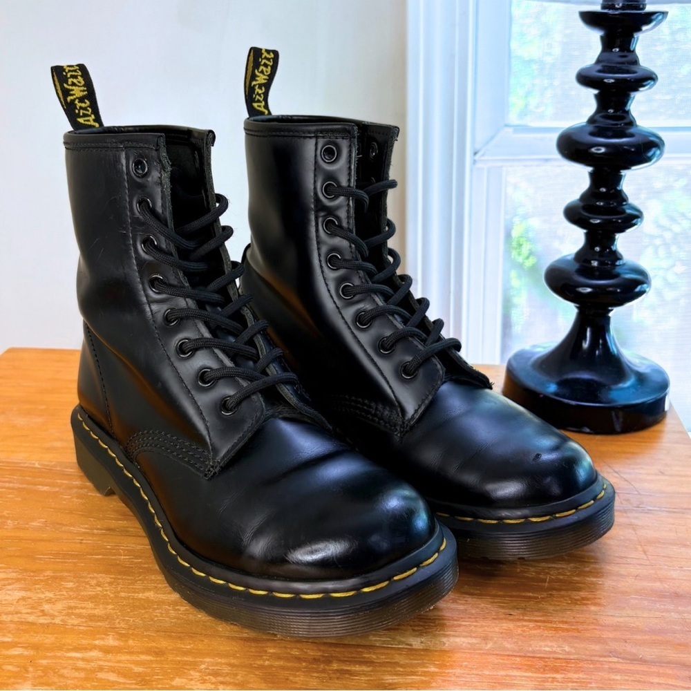 Dr. Martens 1460 Narrow Smooth Leather Women’s Boots - Picture 2 of 16
